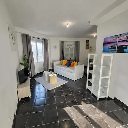 Au Paul B - Welcome In Ναντ