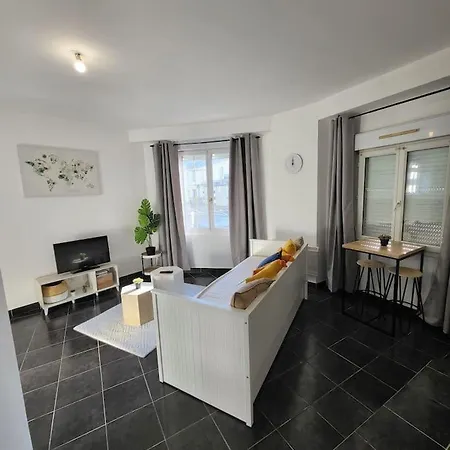 Au Paul B - Welcome In * Ναντ